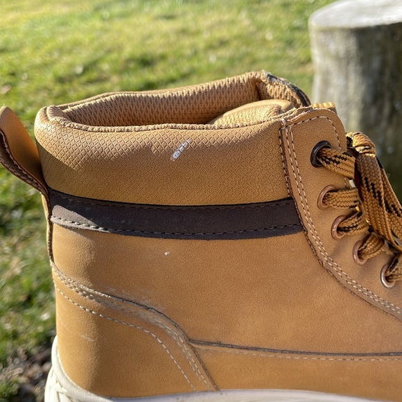 Unltd Boots - Picture 8 of 8